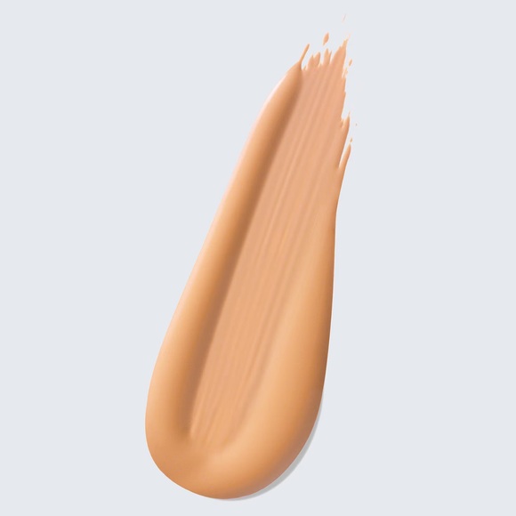 Estee Lauder Double Wear Foundation (1W2 SAND) - Picture 6 of 9